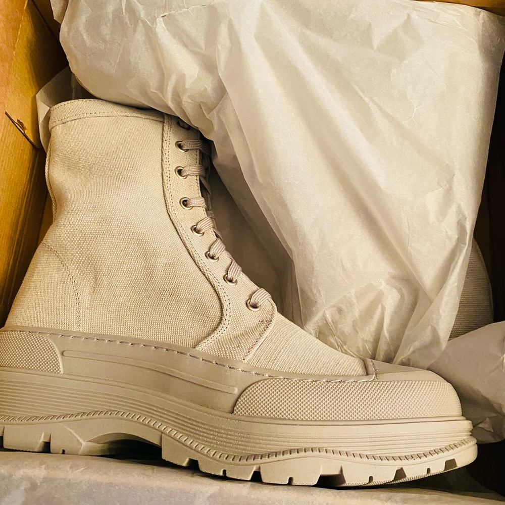 NWT Free People Military Boot Camp Out Canvas Dove Grey SZ 8 - Picture 2 of 15
